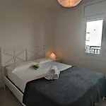 Acogedor Cerca Del Centro Y Playa En Platja D'aro, Con Balcón Y Cocina Equipada - Es-209-44 Apartamento