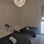 Apartamento Acogedor Cerca Del Centro Y Playa En Platja D'aro, Con Balcón Y Cocina Equipada - Es-209-44