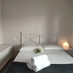 Apartamento Acogedor Cerca Del Centro Y Playa En Platja D'aro, Con Balcón Y Cocina Equipada - Es-209-44