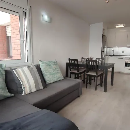 דירה Acogedor Cerca Del Centro Y Playa En Platja D'aro, Con Balcon Y Cocina Equipada - Es-209-44 *