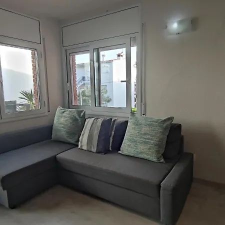 Acogedor Cerca Del Centro Y Playa En Platja D'aro, Con Balcon Y Cocina Equipada - Es-209-44 *