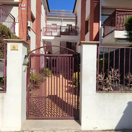 Acogedor Cerca Del Centro Y Playa En Platja D'aro, Con Balcon Y Cocina Equipada - Es-209-44 *