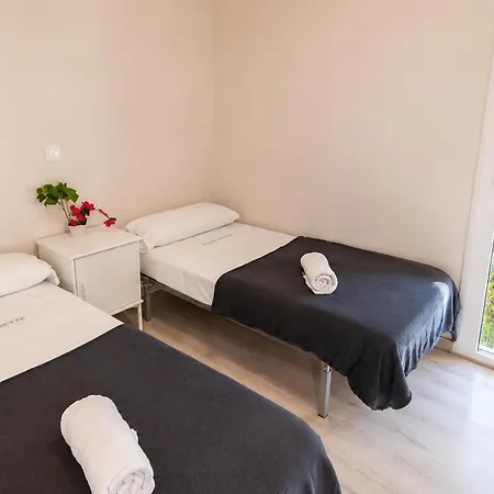 Acogedor Cerca Del Centro Y Playa En Platja D'aro, Con Balcon Y Cocina Equipada - Es-209-44
