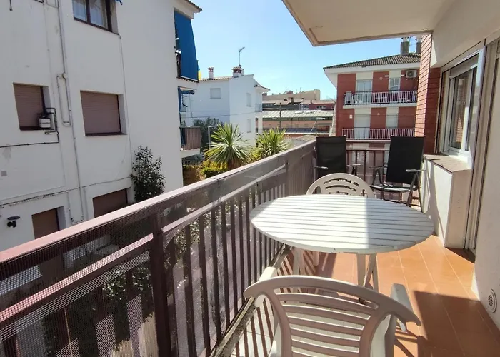 Acogedor Cerca Del Centro Y Playa En Platja D'aro, Con Balcon Y Cocina Equipada - Es-209-44 *